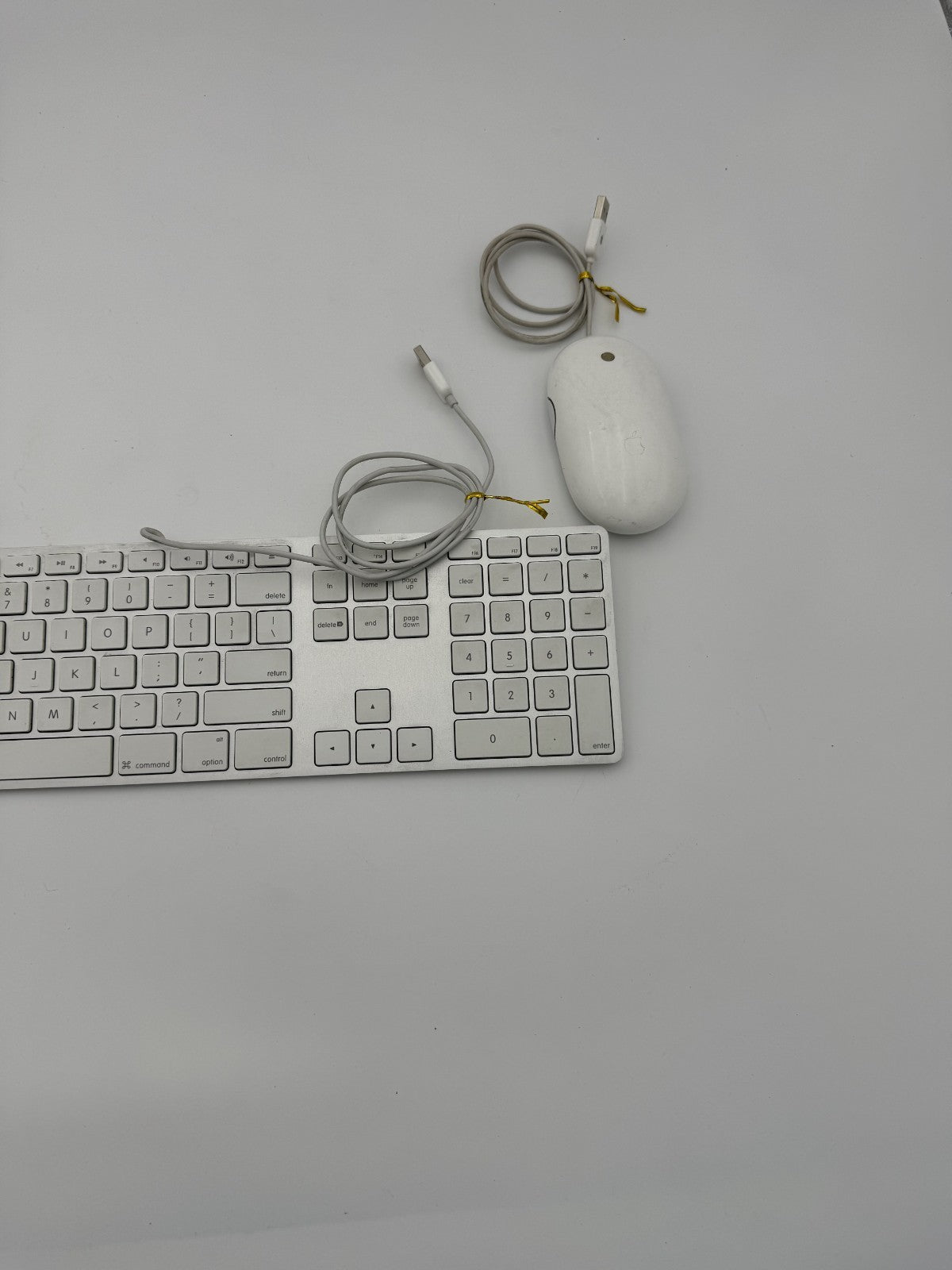 Apple iMac G4 15” Flowerpot – Clean, Boots to OS X – Mouse, Keyboard Incl