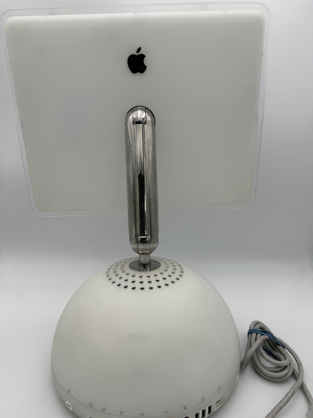 Apple iMac G4 15” Flowerpot – Clean, Boots to OS X – Mouse, Keyboard Incl