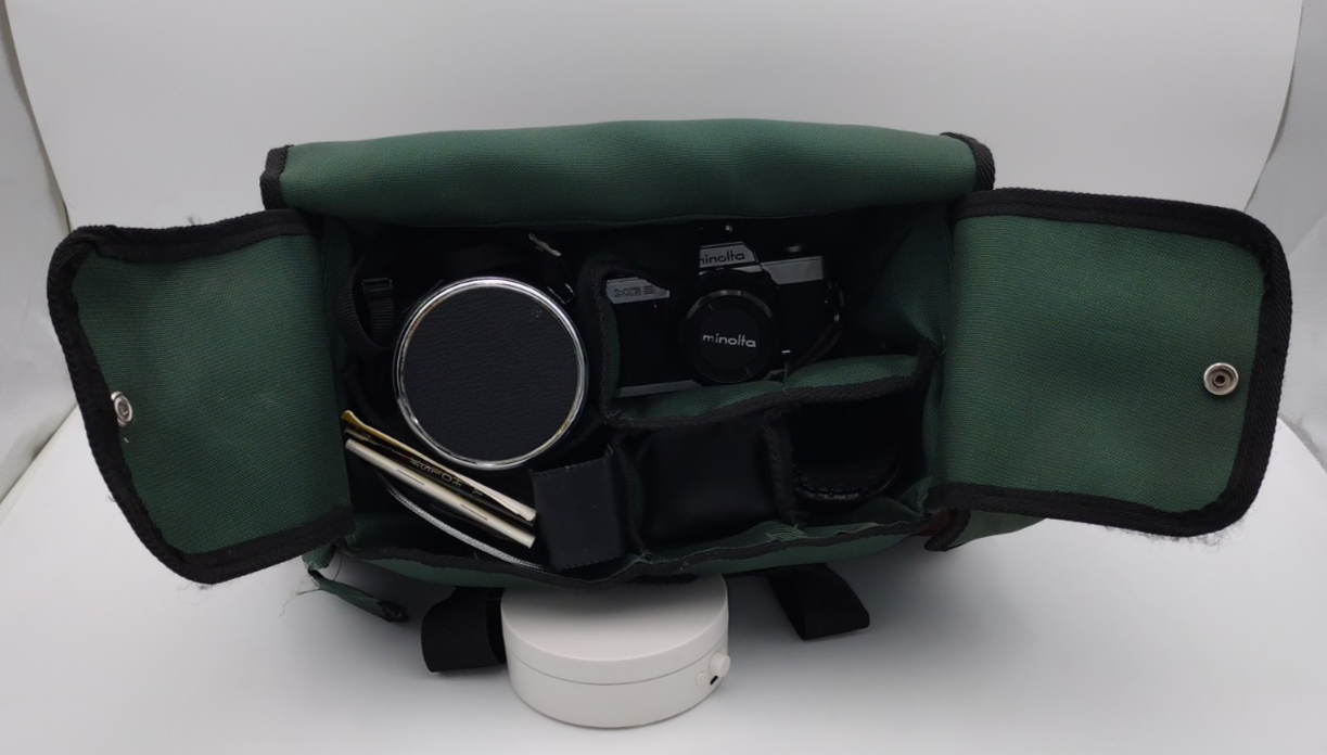 Minolta XG-9, Flash, Converter, Winder, Albinar MC Auto Zoom, Bag