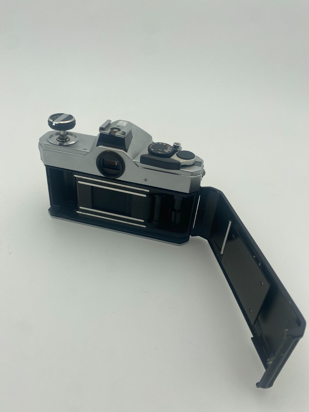 Vintage FUJI Fujica ST701 SLR 35mm Film Camera, W/ 55mm f/1.8lens