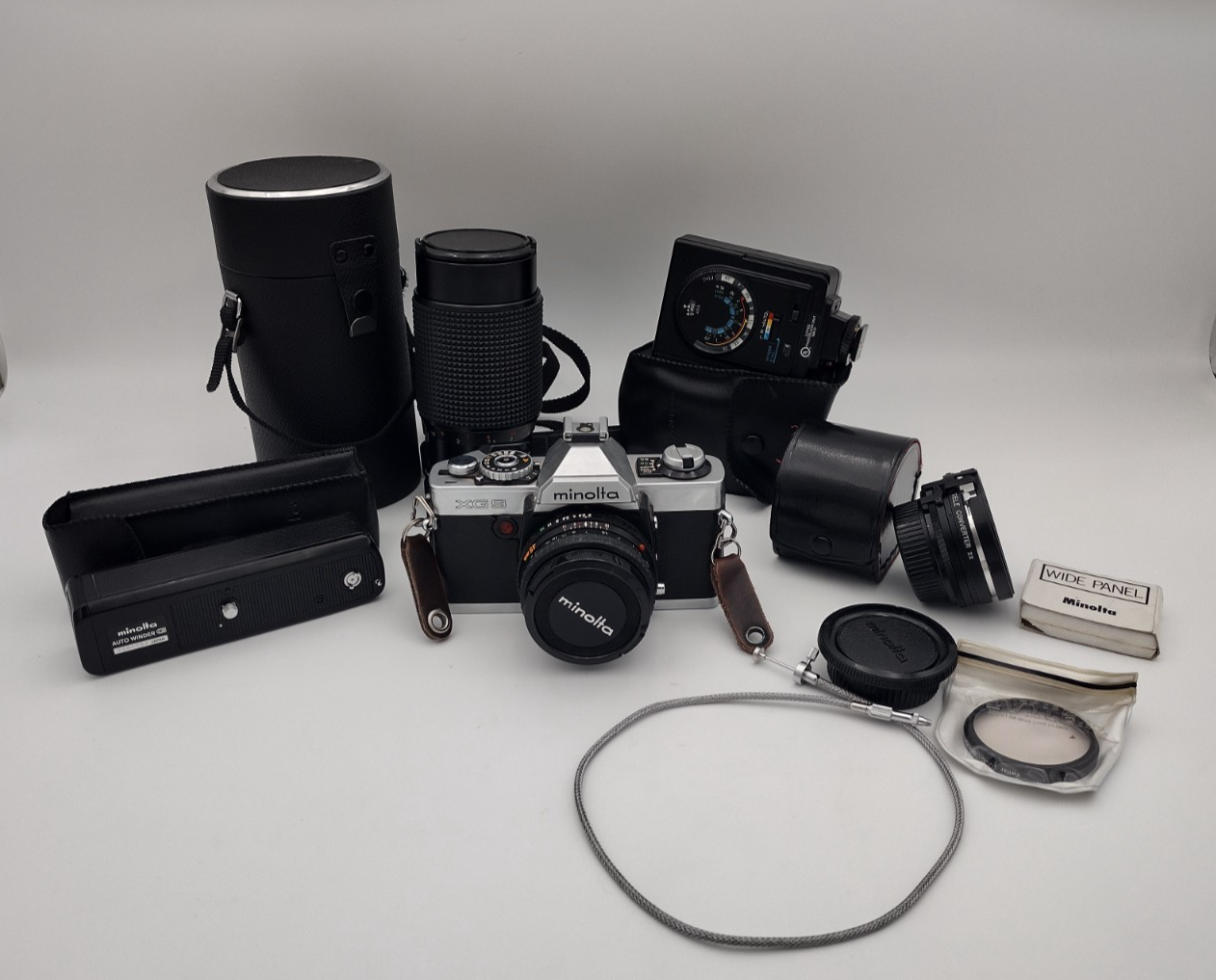 Minolta XG-9, Flash, Converter, Winder, Albinar MC Auto Zoom, Bag